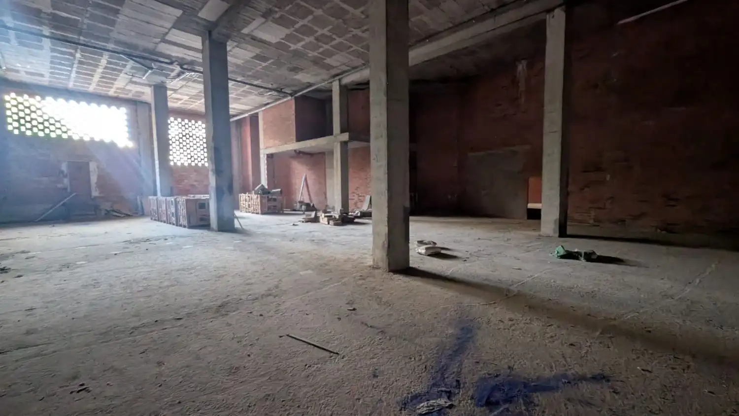 Local comercial de lloguer a Oeste
