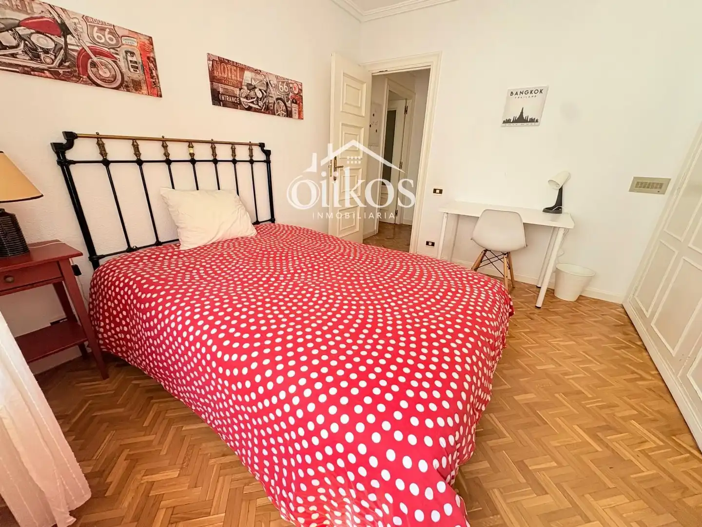 Dormitori de Pis en venda en Salamanca amb Calefacció, Parquet i Terrassa
