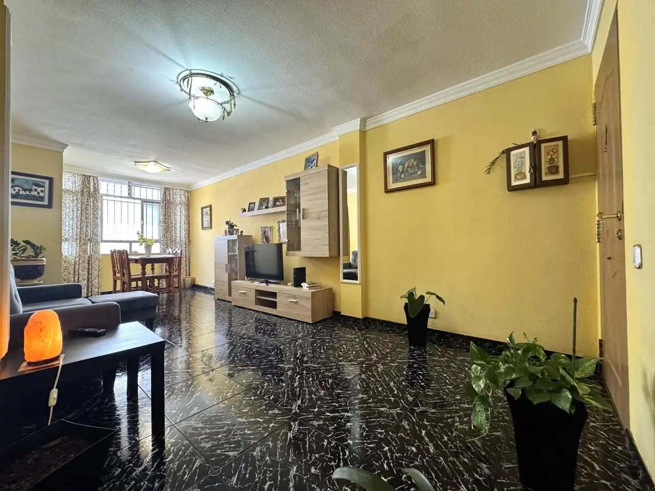 Living room of Flat for sale in San Bartolomé de Tirajana  with Furnished