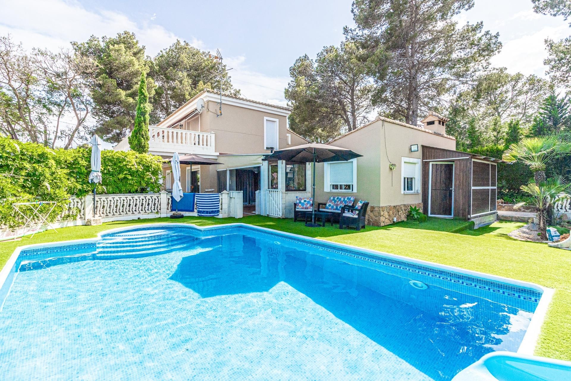 Piscina de Casa o xalet en venda en Alberic amb Aire condicionat, Terrassa i Traster