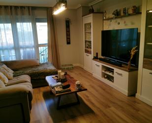 Living room of House or chalet to rent in Avilés  with Heating, Private garden and Parquet flooring