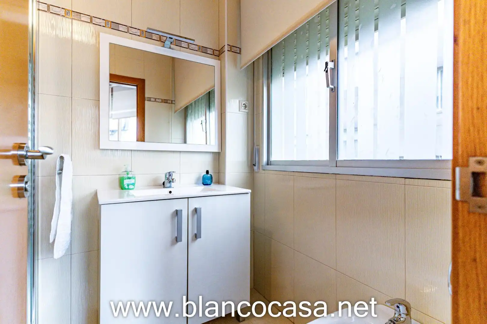 Baño de Casa o chalet en venta en Malpica de Bergantiños con Calefacción, Trastero y Amueblado