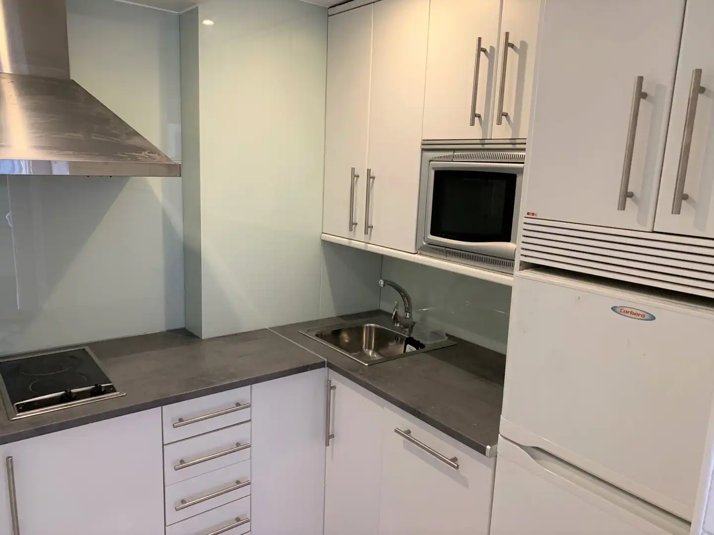 Cocina de Apartamento de alquiler en Madrid con Aire acondicionado, Calefacción y Parquet