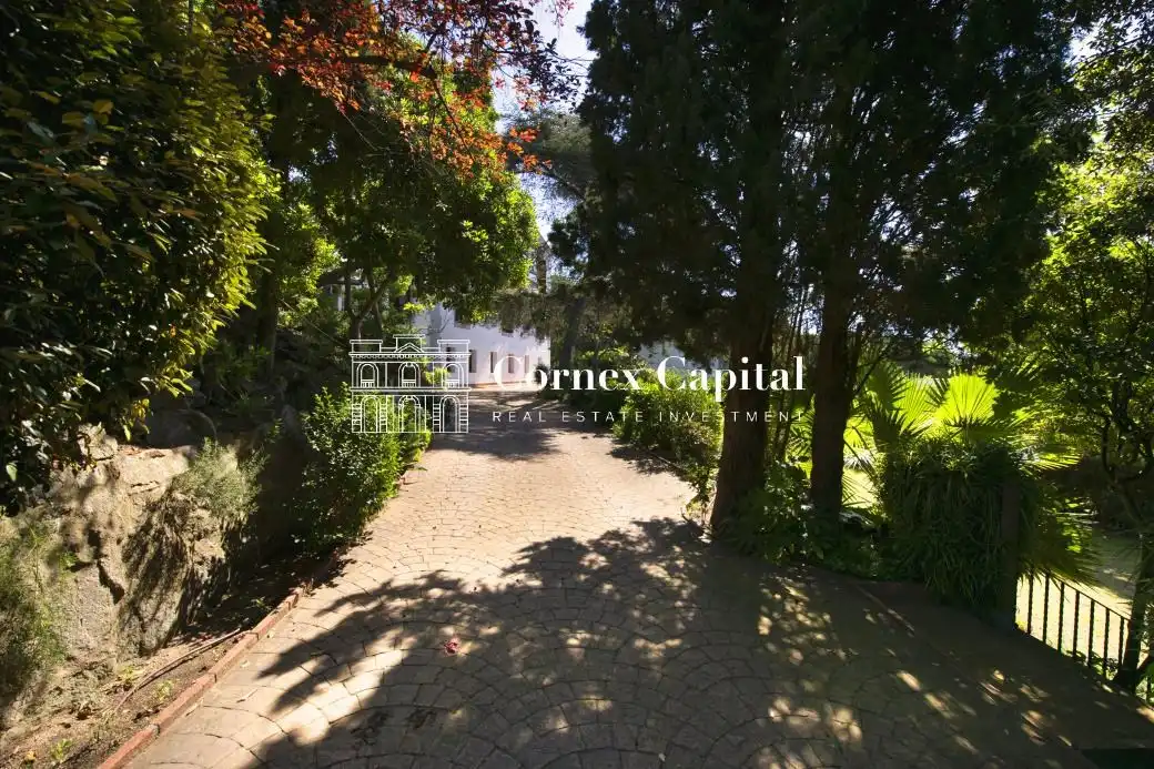 Außenansicht von Country house zum Verkauf in Sant Andreu de Llavaneres mit Privatgarten, Terrasse und Schwimmbad