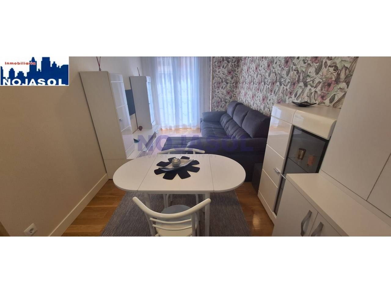 Dormitori de Apartament de lloguer en Santoña amb Calefacció, Moblat i Balcó