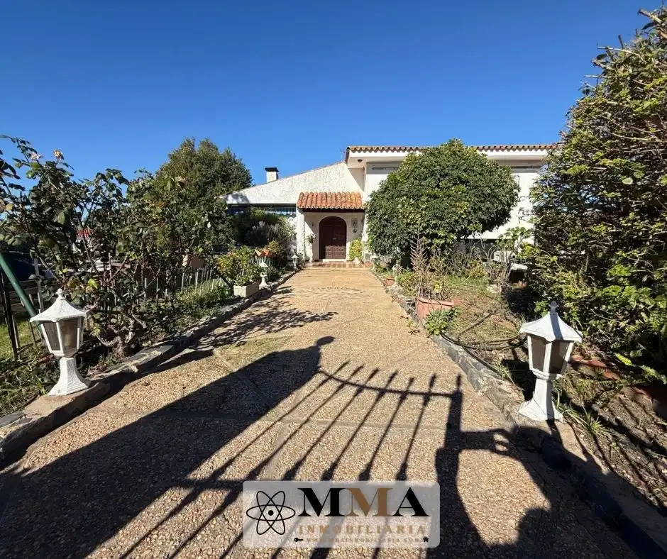 Vista exterior de Finca rústica en venda en El Rompido amb Aire condicionat, Calefacció i Jardí privat