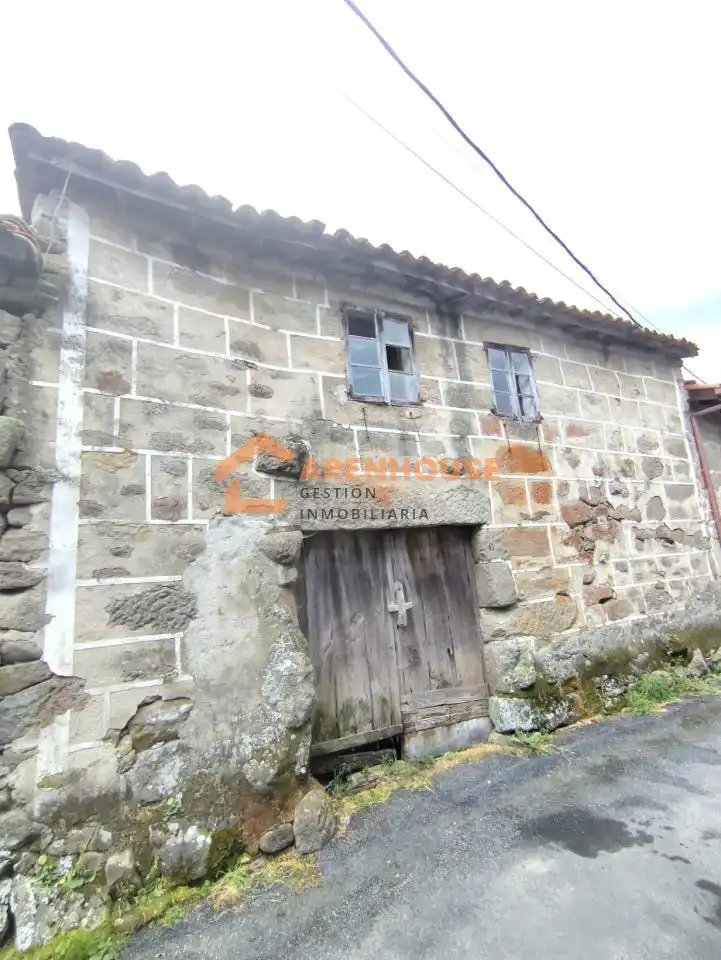 Vista exterior de Casa o xalet en venda en Baños de Molgas amb Calefacció, Jardí privat i Balcó