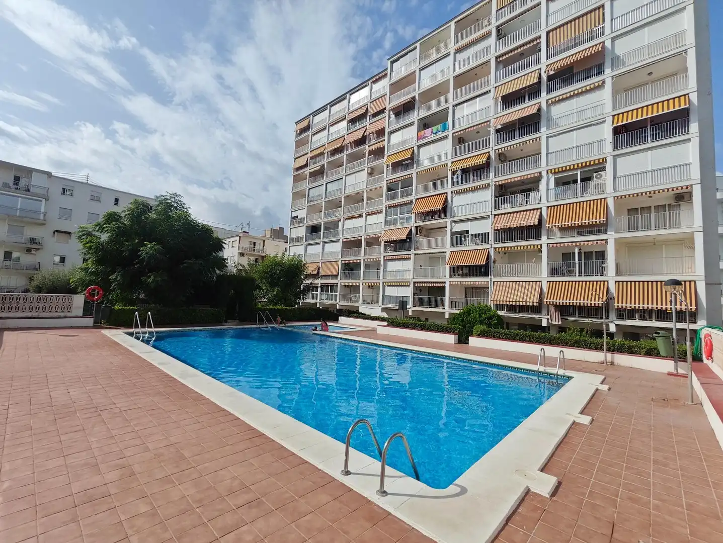 Apartamento con piscina en venta en Playa de Gandia, imagen 2