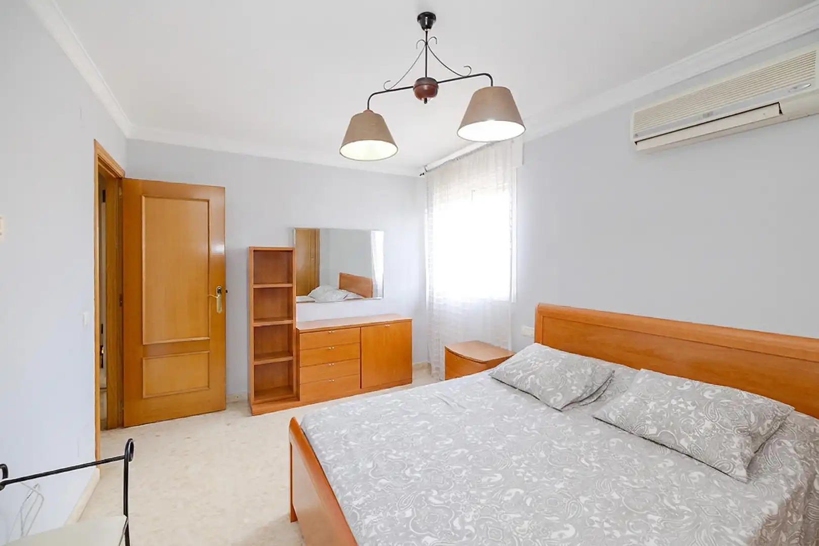 Habitación de Casa adosada en venta en Málaga con Terraza
