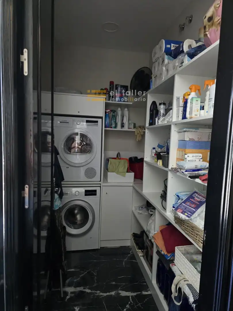 Casa o xalet en venda en Carbajosa de la Sagrada amb Calefacció, Terrassa i Piscina
