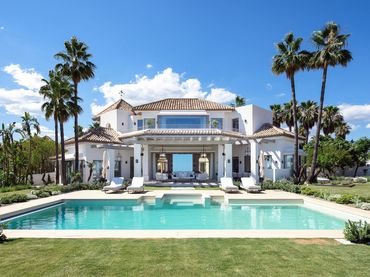 Villa con piscina in vendita a Benahavís pueblo