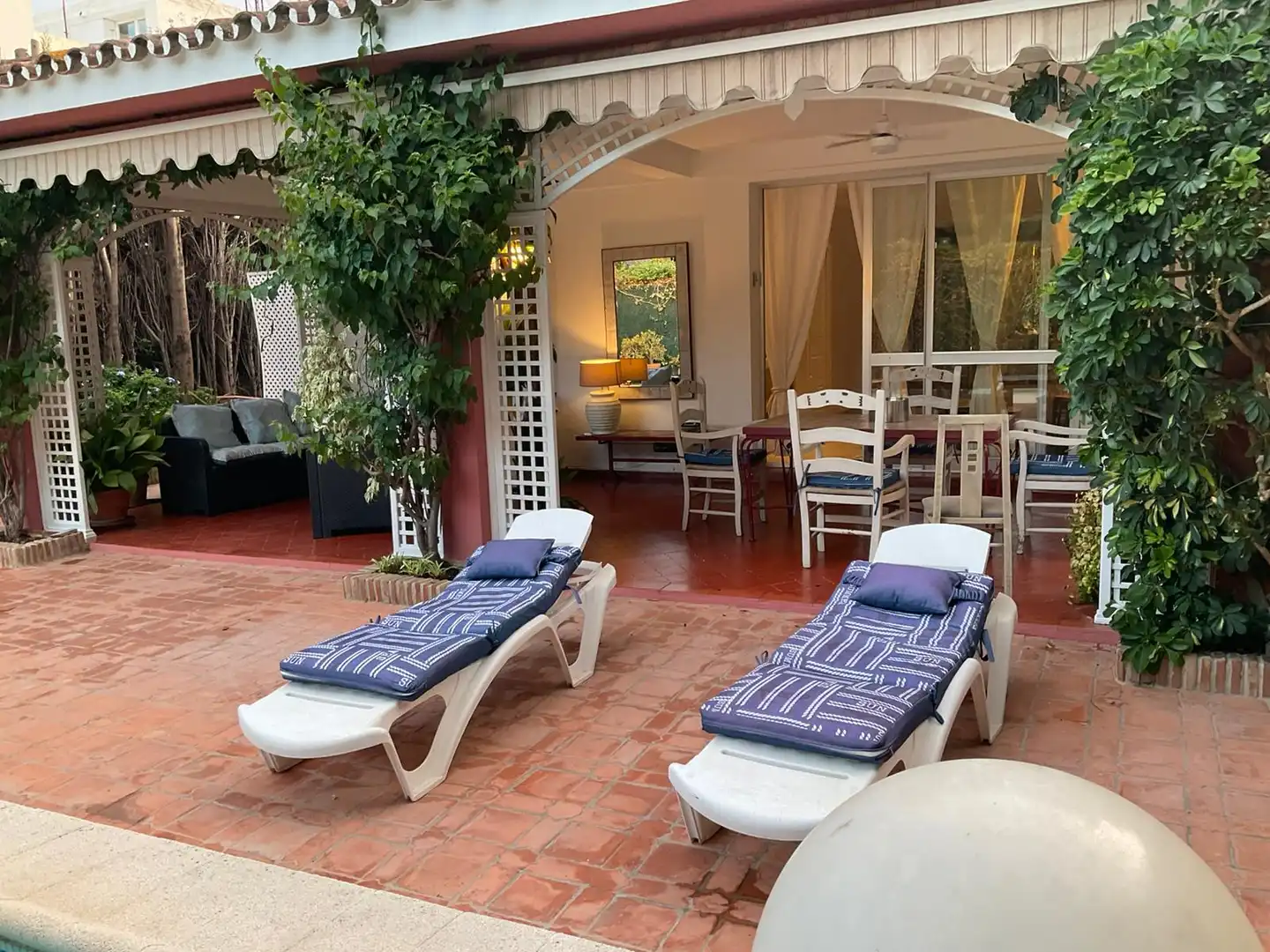Villa mit Pool zur Miete in Calle los Jazmines 500, imagen 6