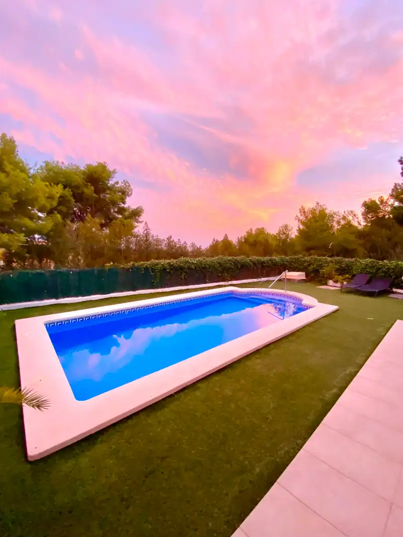 Piscina de Casa adosada en venda en Alcalà de Xivert amb Aire condicionat, Jardí privat i Terrassa