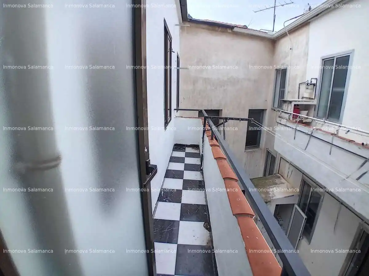 Balcony of Flat for share in Salamanca  with Heating, Terrace and Furnished