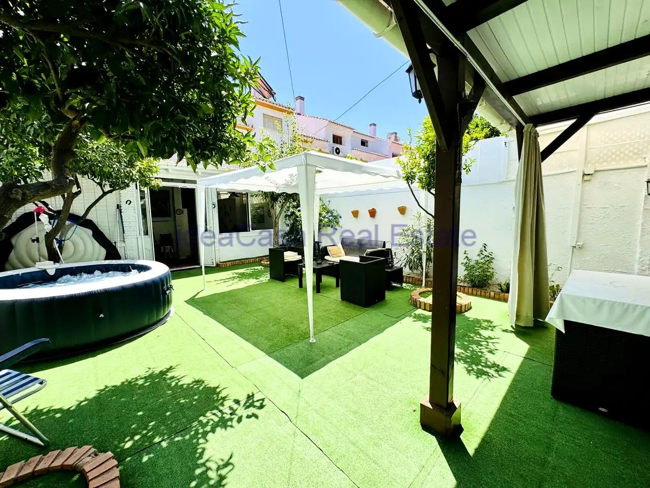 Terrassa de Casa o xalet en venda en Málaga amb Aire condicionat, Jardí privat i Terrassa