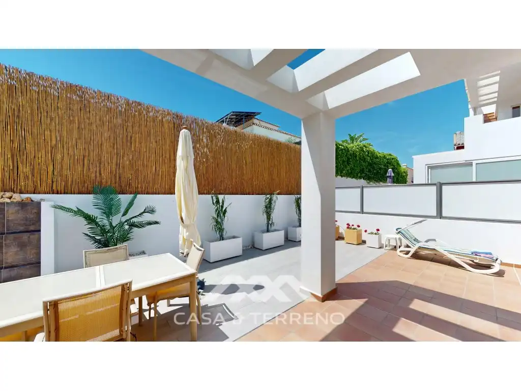 Terrassa de Casa o xalet en venda en Vélez-Málaga amb Aire condicionat, Jardí privat i Terrassa
