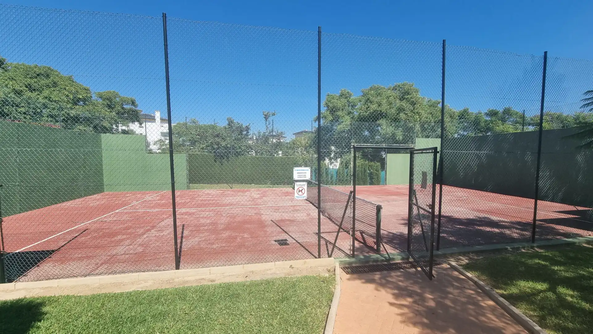 Flat with pool to rent in Churriana, imagen 25