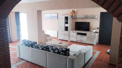 Foto 3 de Casa adosada en venta en La Plana, Barcelona