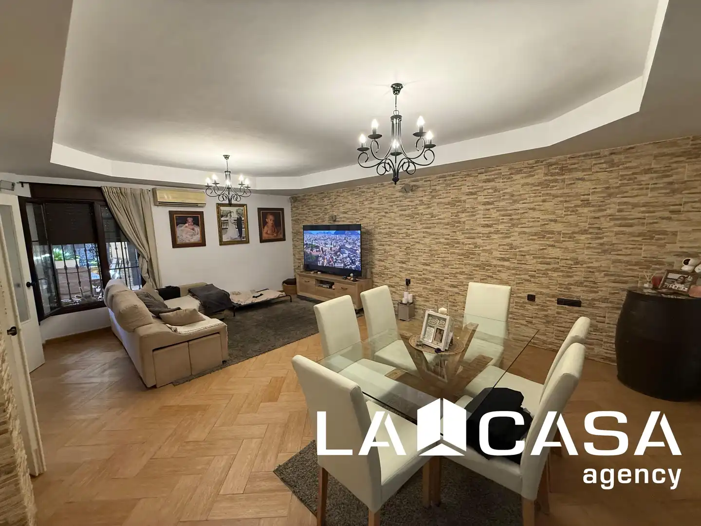 Living room of Detached homes for sale in Dos Hermanas  with Air Conditioner, Terrace and Storage room