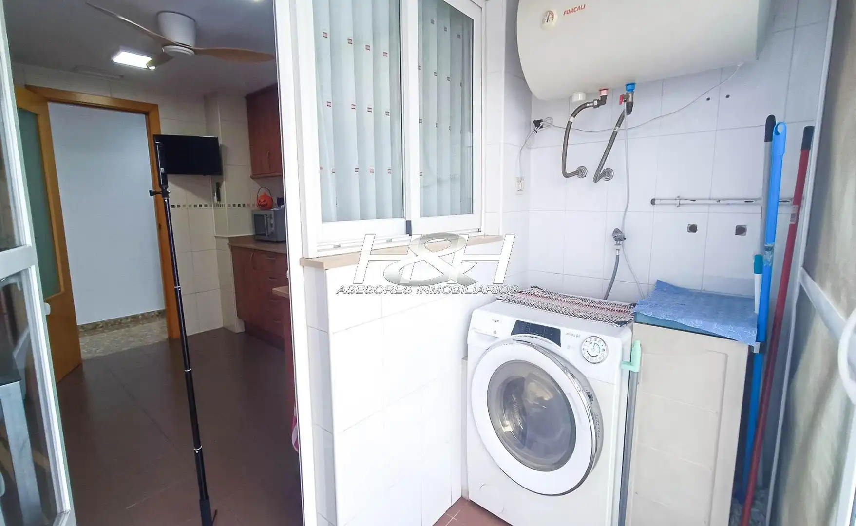Cocina de Piso en venta en Valencia con Trastero y Balcón