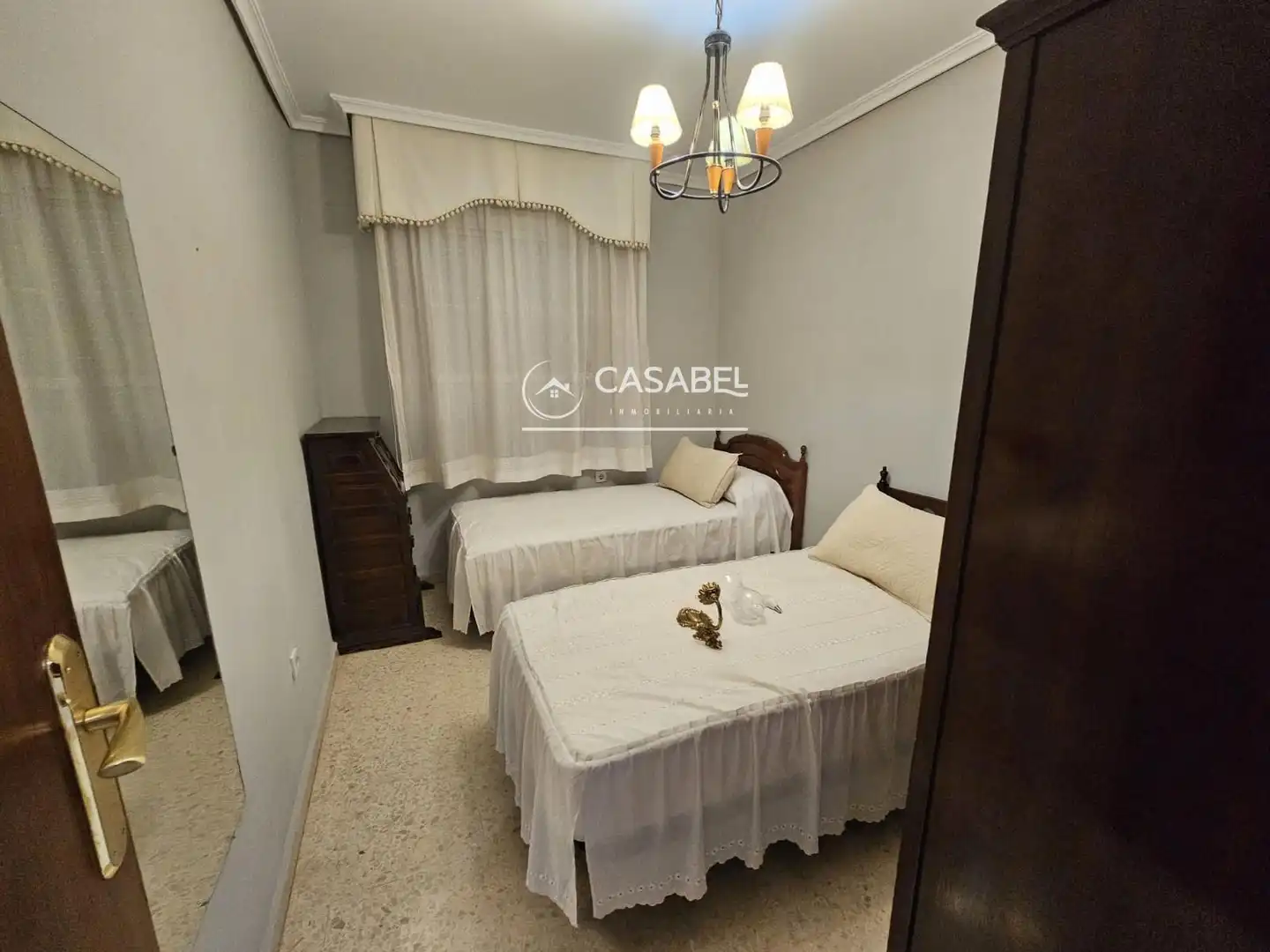 Bedroom of Attic for sale in Córdoba  with Air Conditioner
