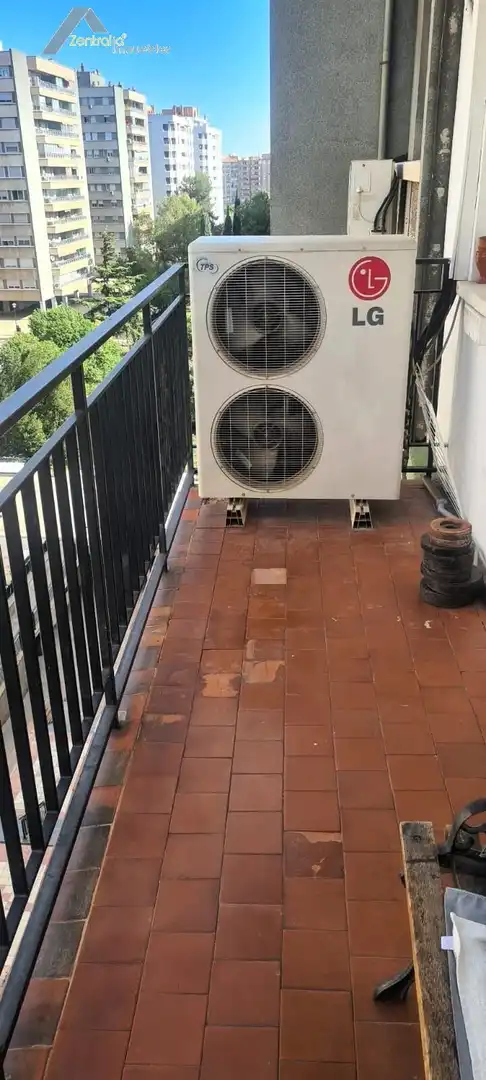 Balcony of Flat for sale in Zaragoza  with Air Conditioner, Heating and Terrace