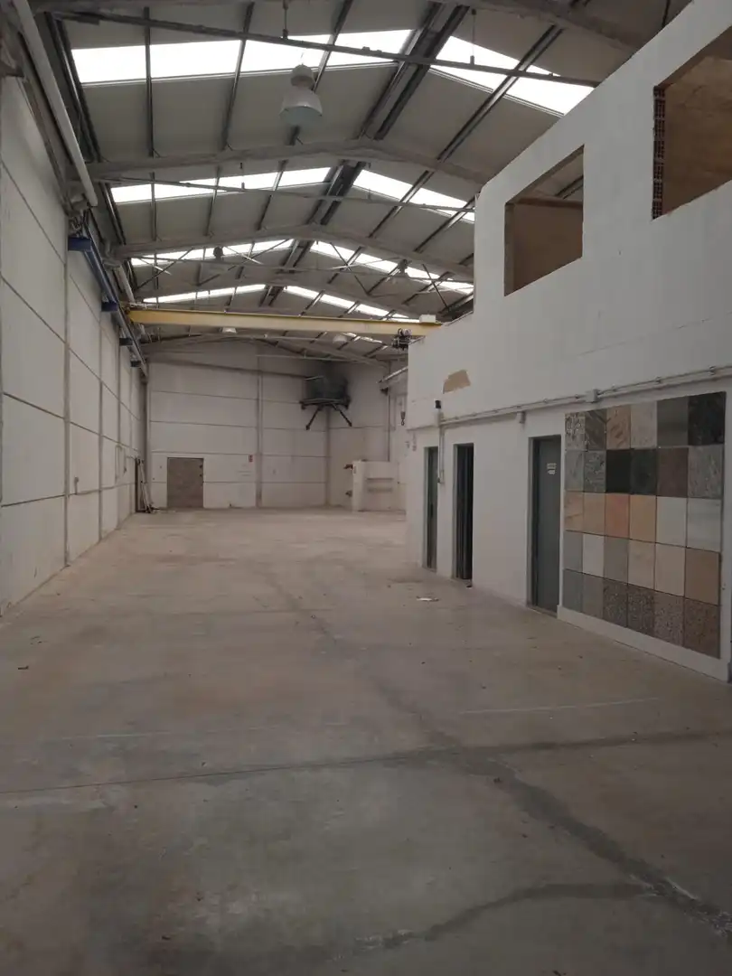 Nave industrial de alquiler en Museros