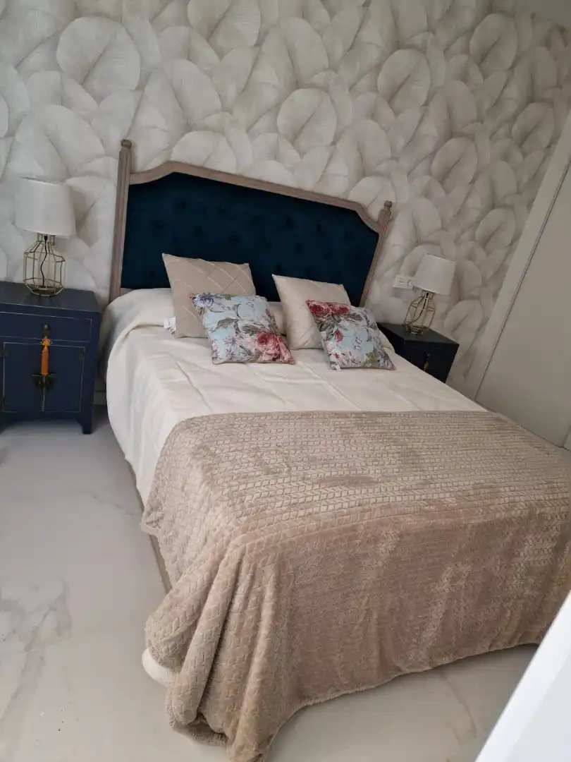 Bedroom of Flat for rent in Granada  with Air Conditioner, Furnished and Microwave