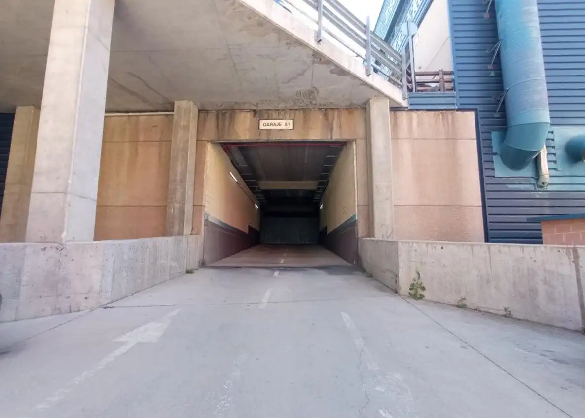 Einzelparkplatz zum Verkauf in Villaverde, imagen 4