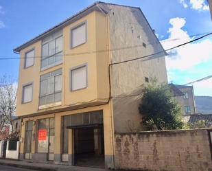 Exterior view of Building for sale in Fabero