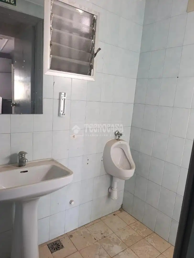Bany de Casa adosada en venda en Badajoz