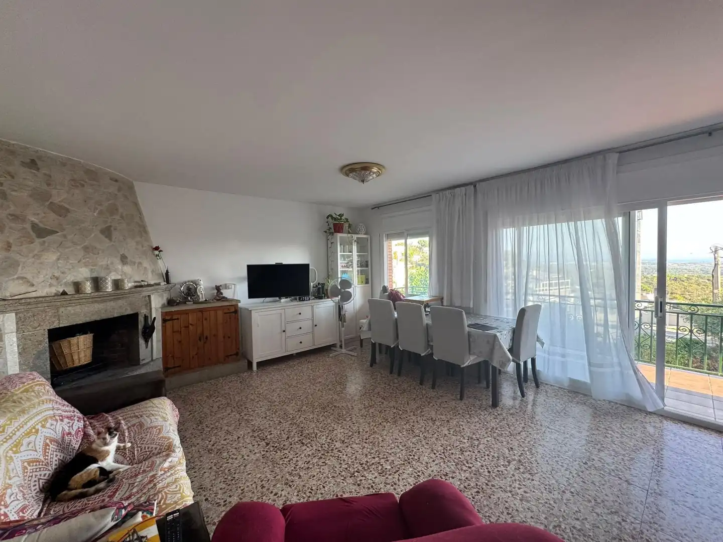 Sala d'estar de Casa o xalet en venda en Tordera amb Calefacció, Jardí privat i Terrassa