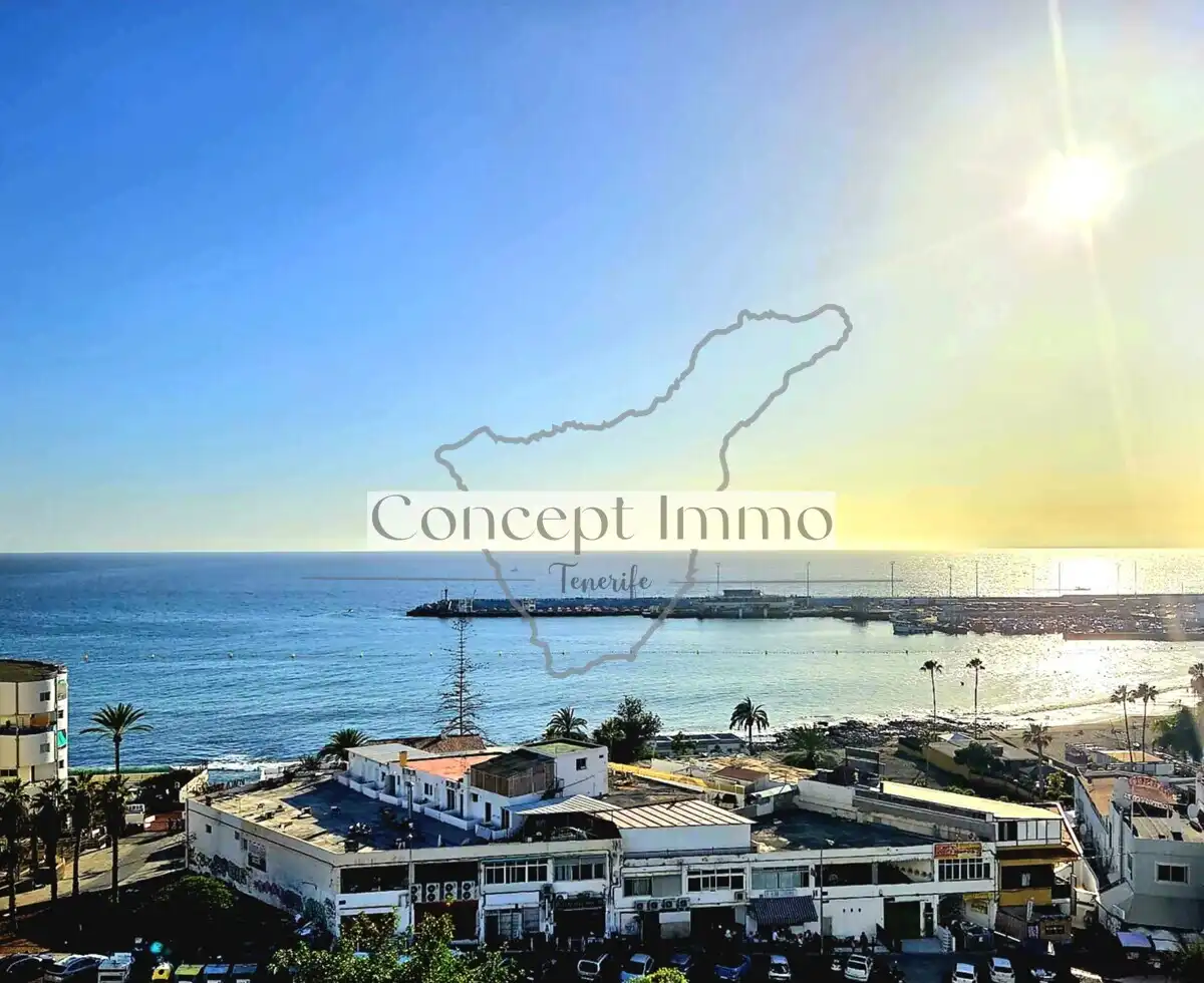 Vista exterior de Ático en venta en Arona con Terraza, Trastero y Balcón