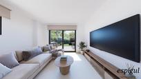 Living room of Flat for sale in Girona Capital  with Air Conditioner, Heating and Private garden