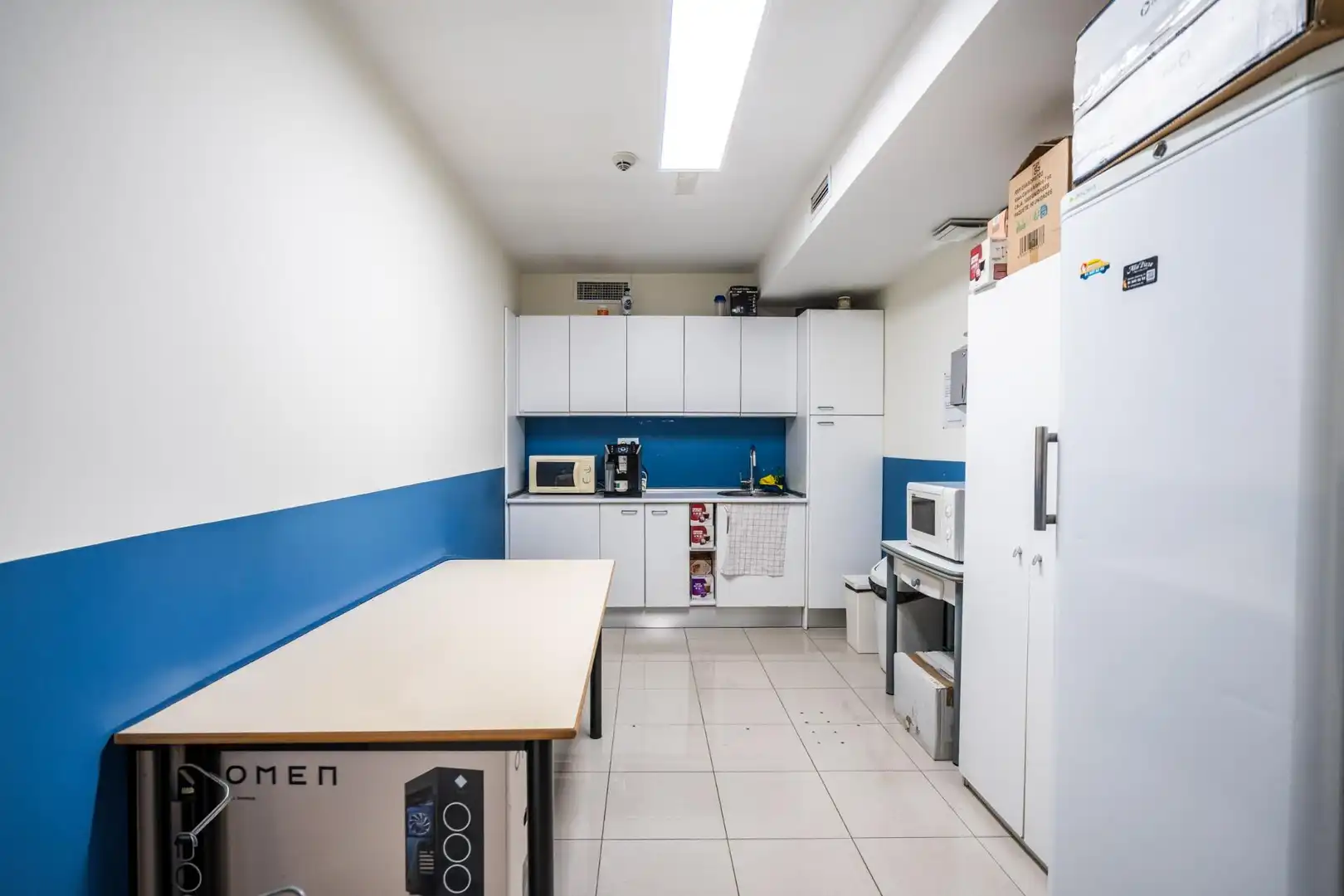 Küche von Büro zum Verkauf in Madrid mit Klimaanlage und Heizung