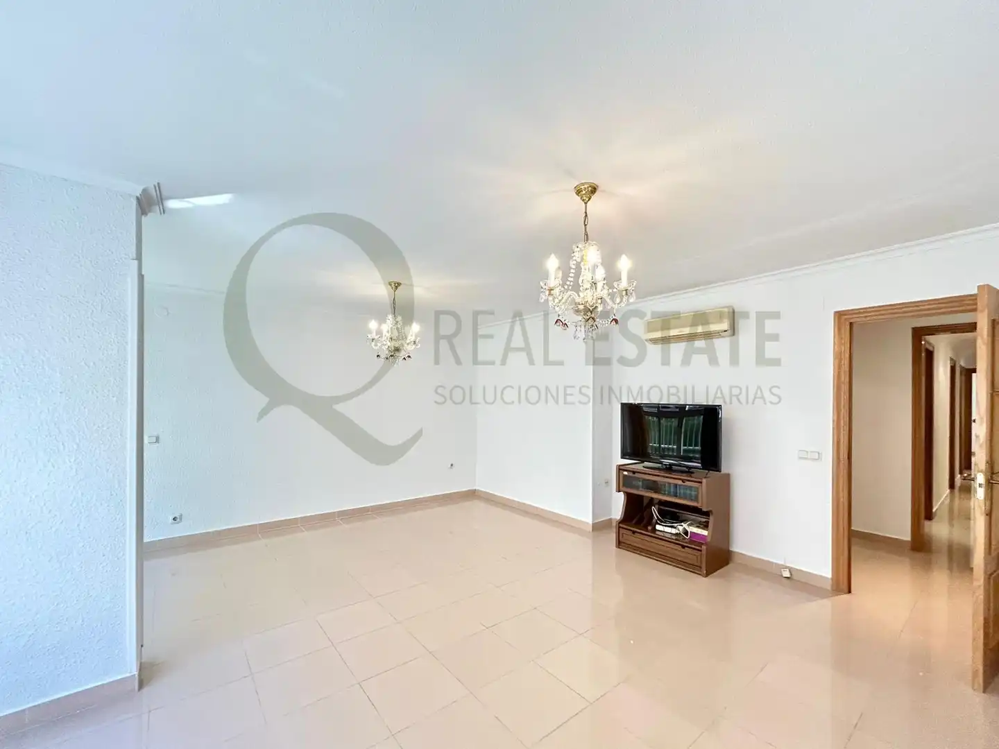 Sala de estar de Piso de alquiler en Alicante / Alacant con Aire acondicionado, Calefacción y Terraza