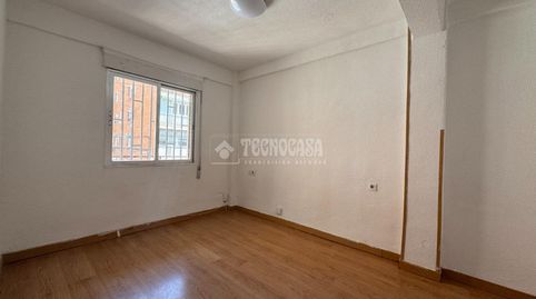 Foto 3 de Piso en venta en Aluche, Madrid Capital