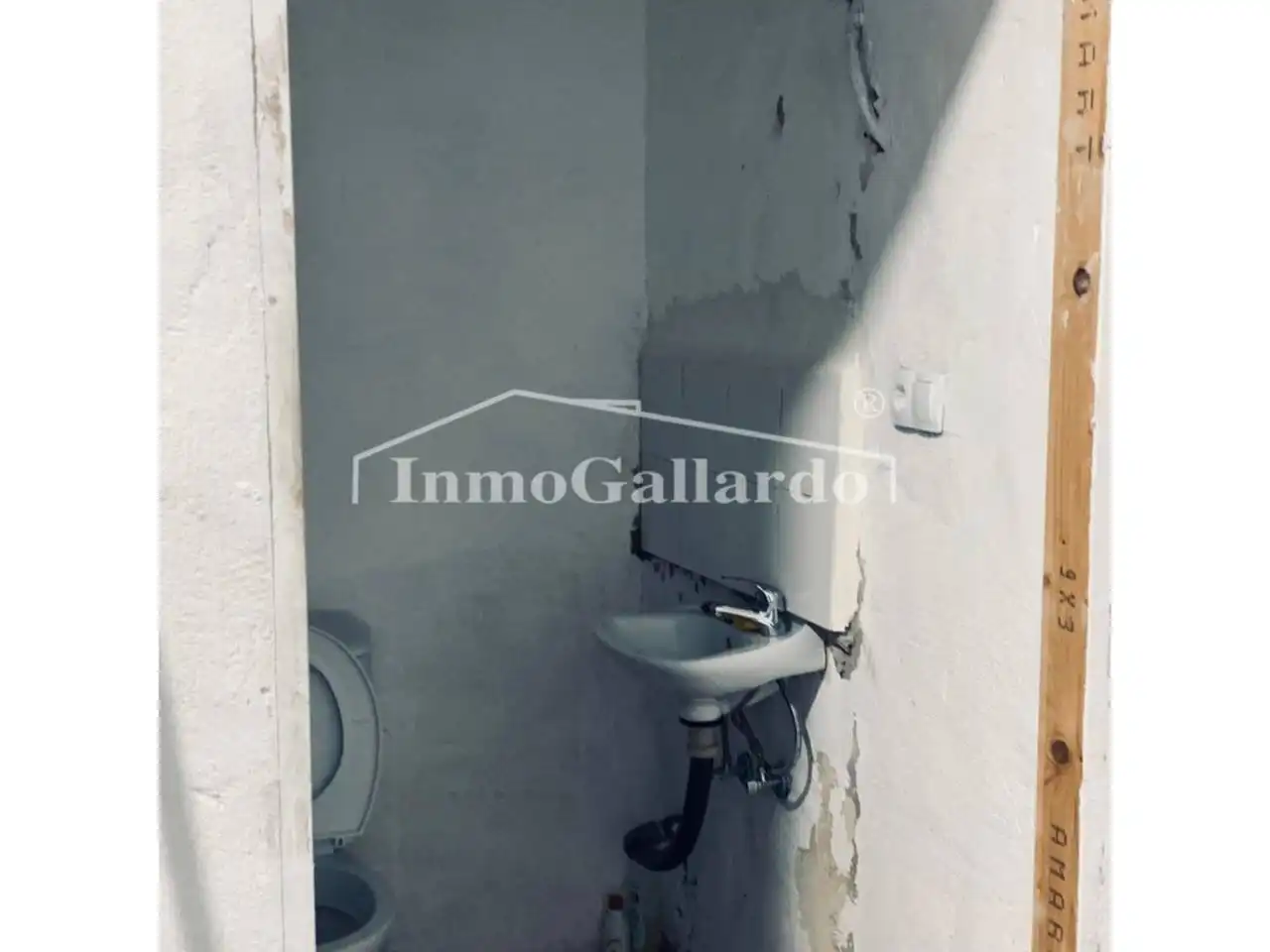 Local comercial de lloguer a Este, imagen 7