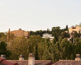 Exterior view of Single-family semi-detached for sale in  Granada Capital  with Air Conditioner, Terrace and Balcony