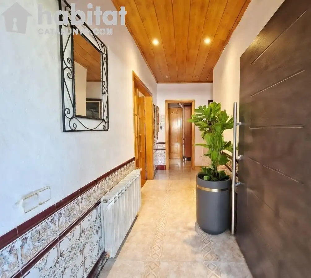 Houses for sale in Masquefa  with Air Conditioner, Heating and Private garden