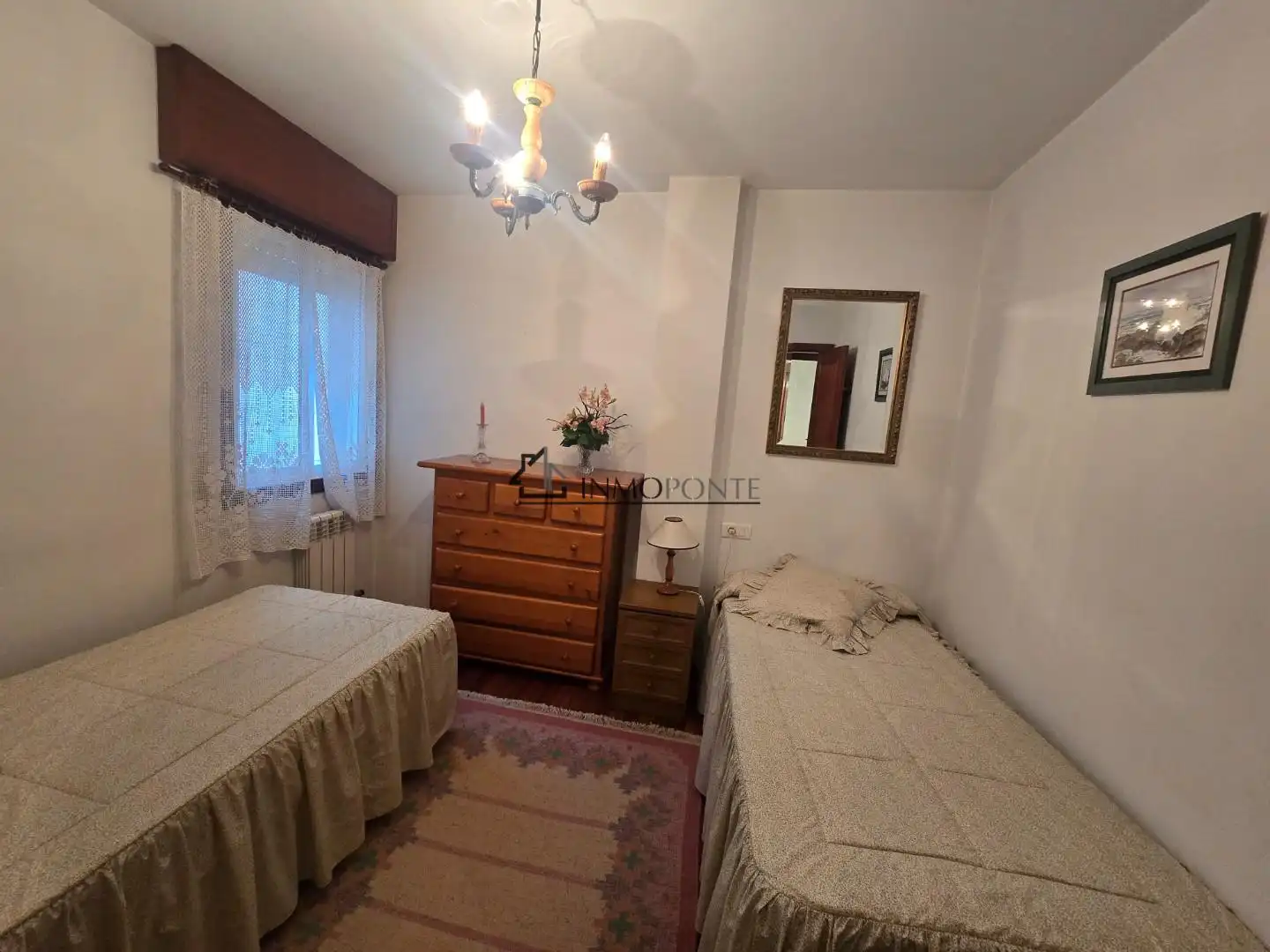 Bedroom of Flat for rent in Pontevedra Capital   with Heating, Oven and Washing machine