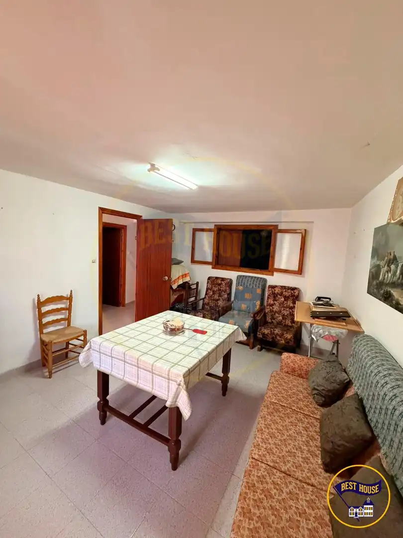 Finca rústica en venta en Mira con Terraza y Amueblado