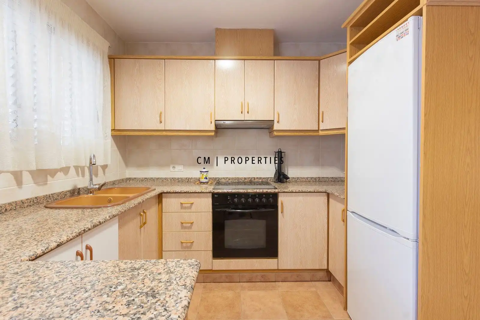 Kitchen of Detached homes for sale in Sagunto / Sagunt  with Air Conditioner, Terrace and Oven