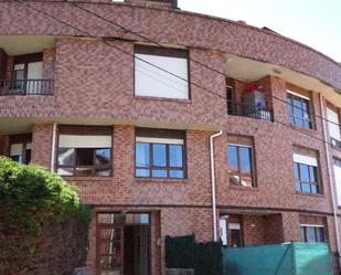 Vista exterior de Pis en venda en Suances amb Terrassa i Balcó