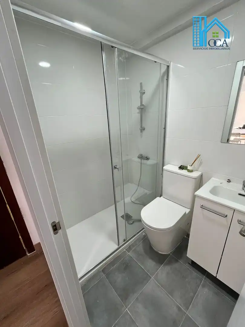 Bathroom of Flat for sale in  Madrid Capital  with Terrace and Furnished