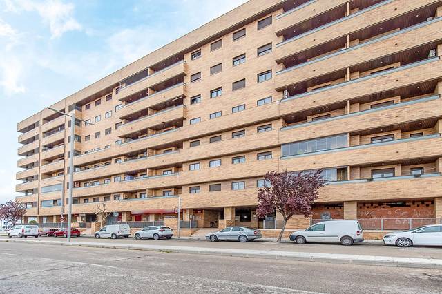 Garaje en Venta en C/ Van Gogh  en El Quiñón