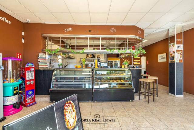 Local comercial en Alquiler en Calle Calle benito perez armas en Guargacho