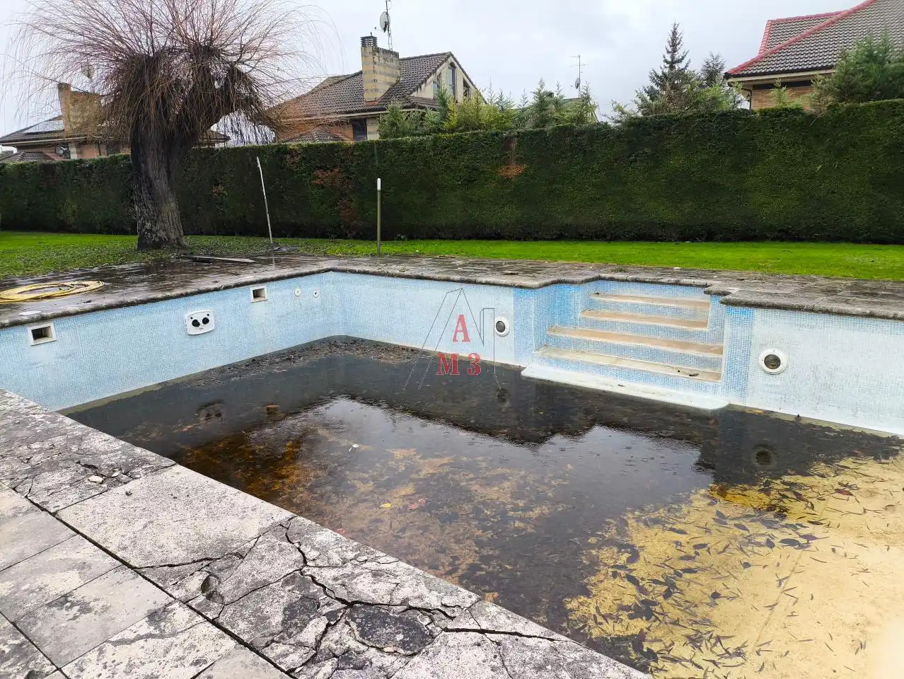 Swimming pool of Houses for sale in León Capital   with Heating, Private garden and Terrace