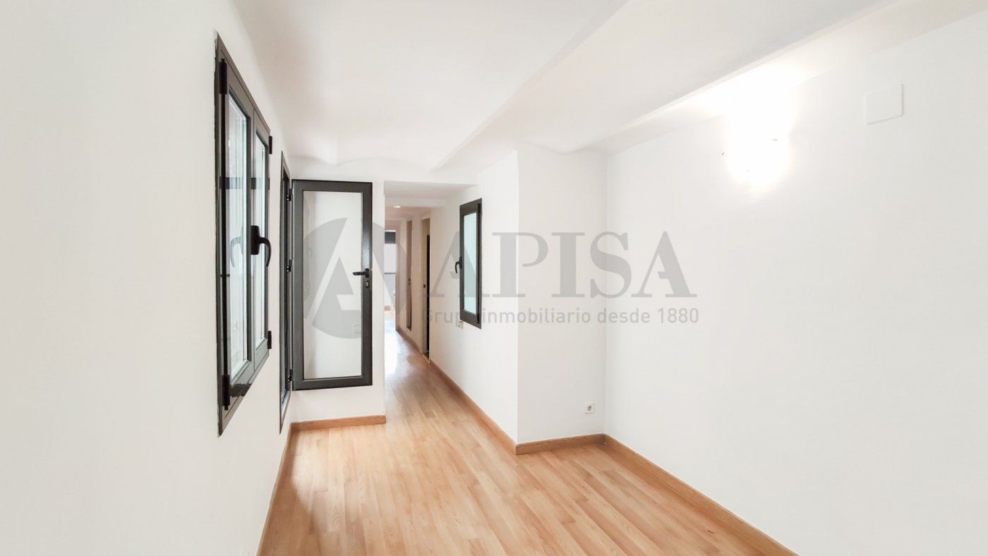 Attic to rent in  Barcelona Capital  with Air Conditioner, Heating and Parquet flooring