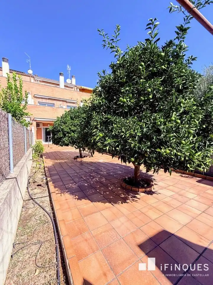 Terraza de Casa o chalet en venta en Castellar del Vallès con Aire acondicionado, Calefacción y Jardín privado